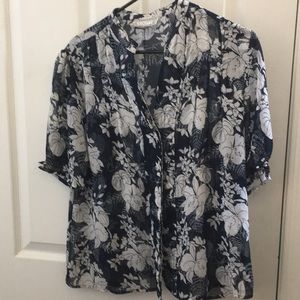 FINAL MARKDOWN Ladies’ Ninety Sheer Blouse (L)